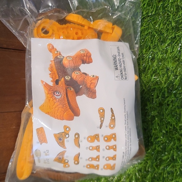 DINOSAUR building play set of 5 DINOSAUR, Age 3+, NWT, NIB 164 pcs - Picture 6 of 9